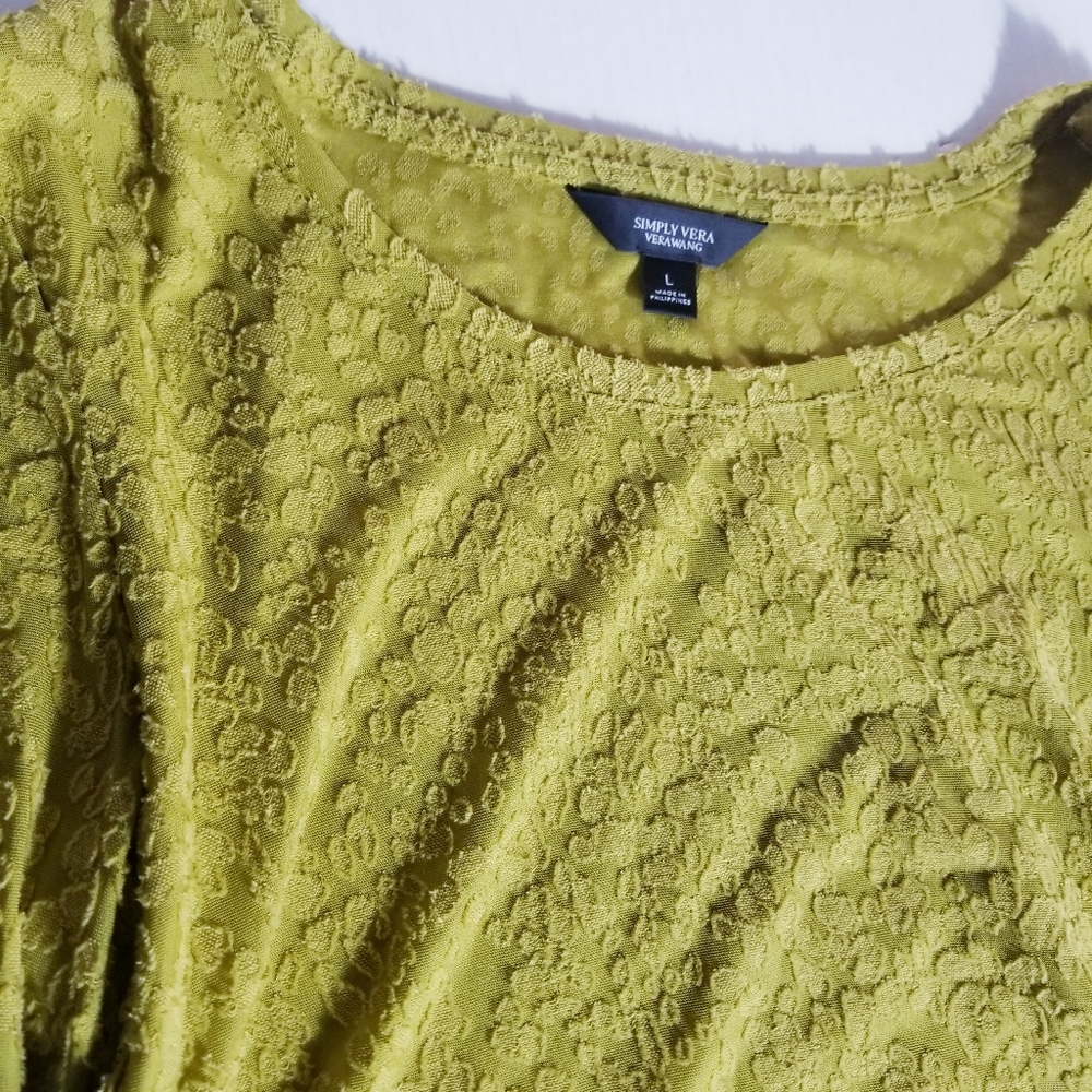 NWT SIMPLY VERA VERA WANG GREEN MUSTARD COLOR LIGHTWEIGHT BLOUSE SIZE LARGE - Picture 10 of 12
